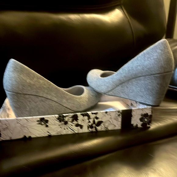 CL by Laundry Shoes - Grey flannel wedge dress shoes; CL Launday